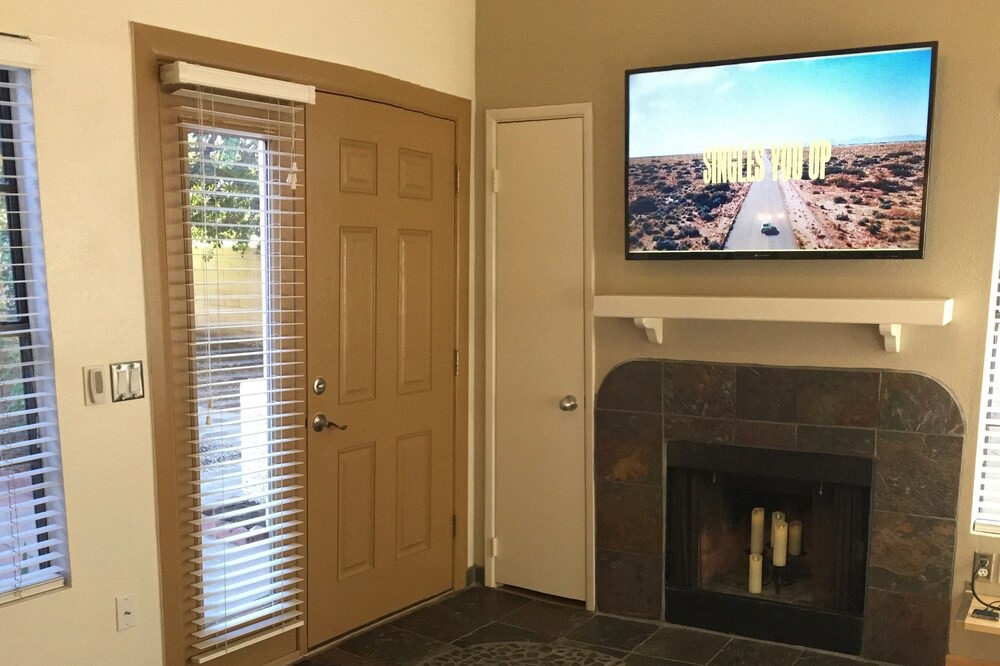 Photo of Livingroom in Mesa Grande