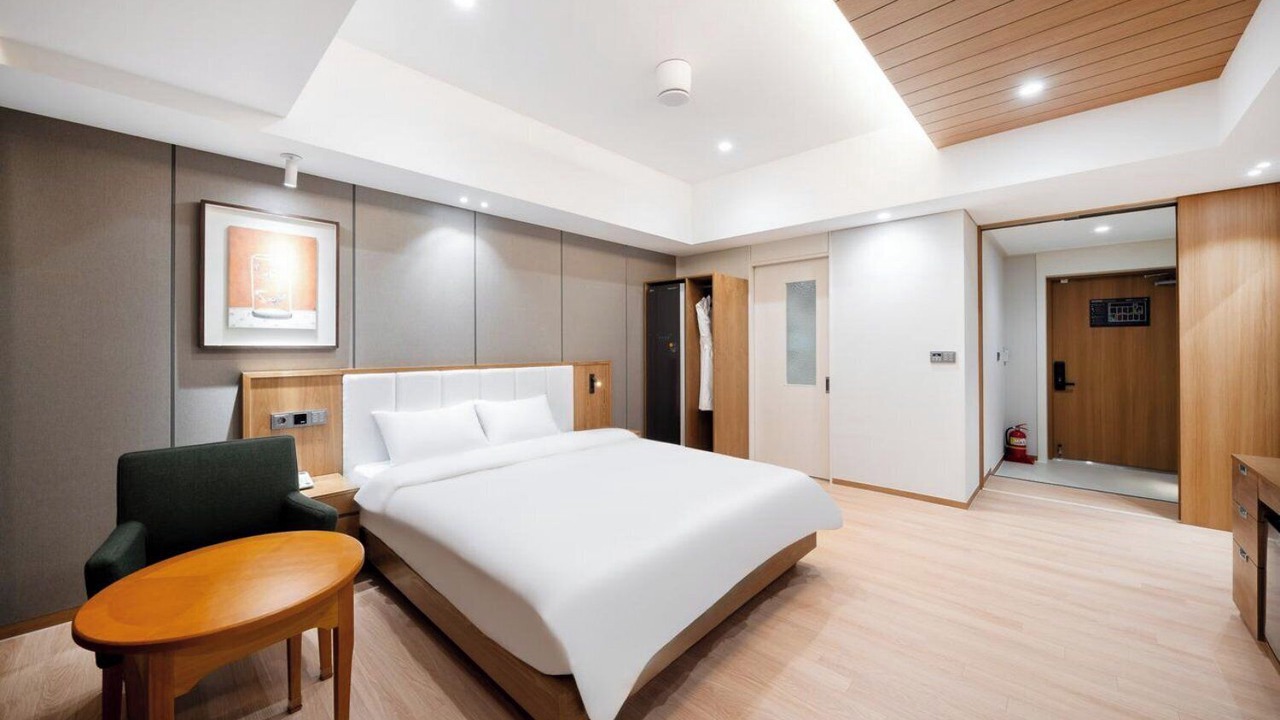 Photo of Bedroom in Hollim