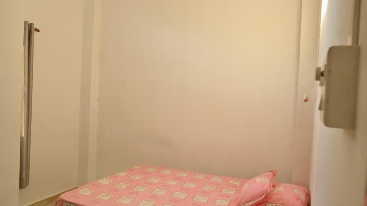 Photo of Bedroom in Sualkuchi