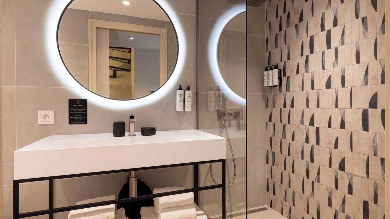 Photo of Bathroom in Quartier du Port