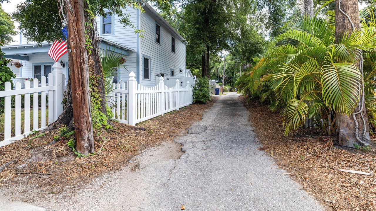 Photo of Outdoor in Tampa Heights