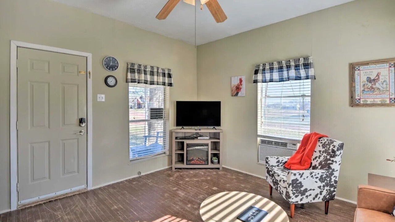 Photo of Livingroom in Electra