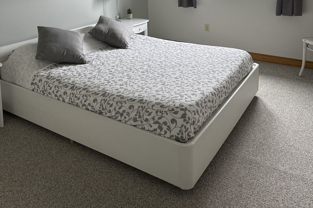 Photo of Bedroom in Straffordville