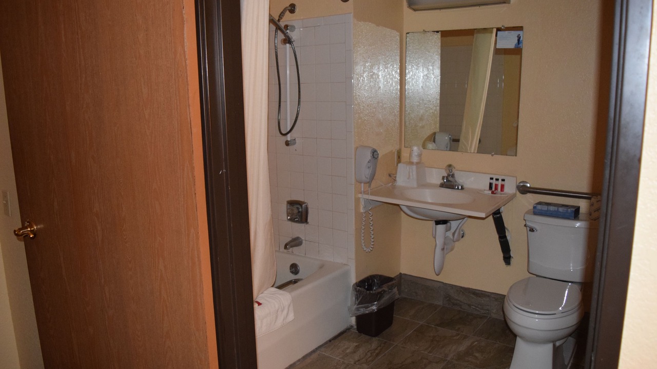 Photo of Bathroom in Saginaw