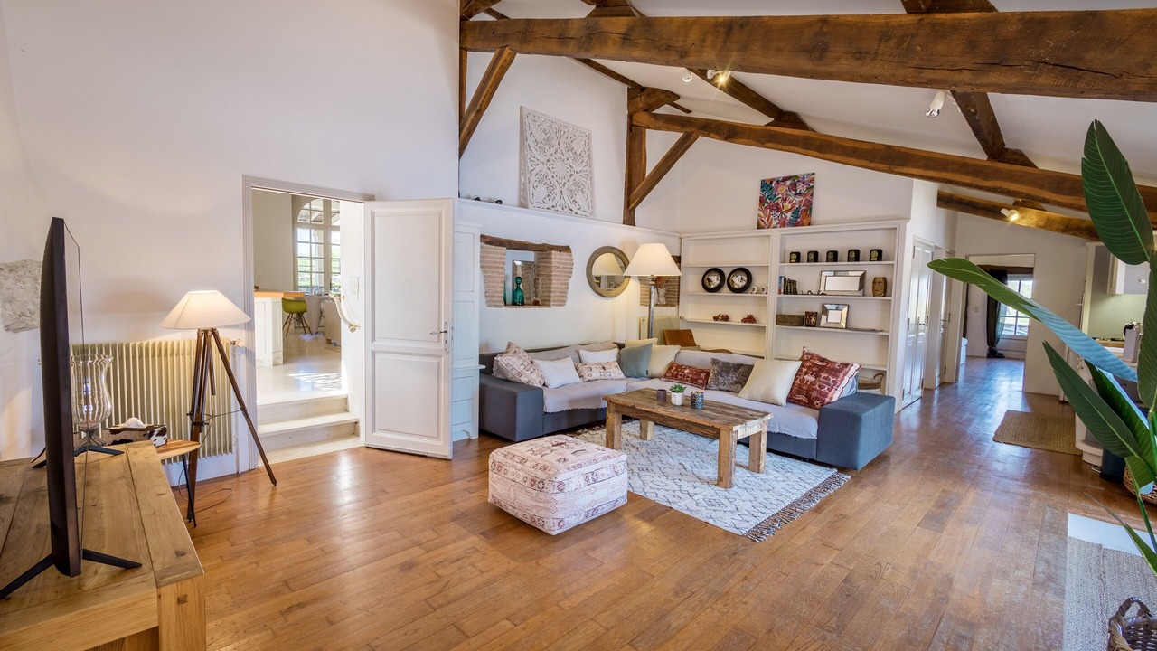 Photo of Livingroom in Pons