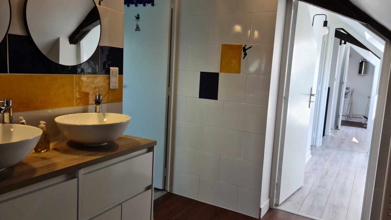 Photo of Bathroom in Jars