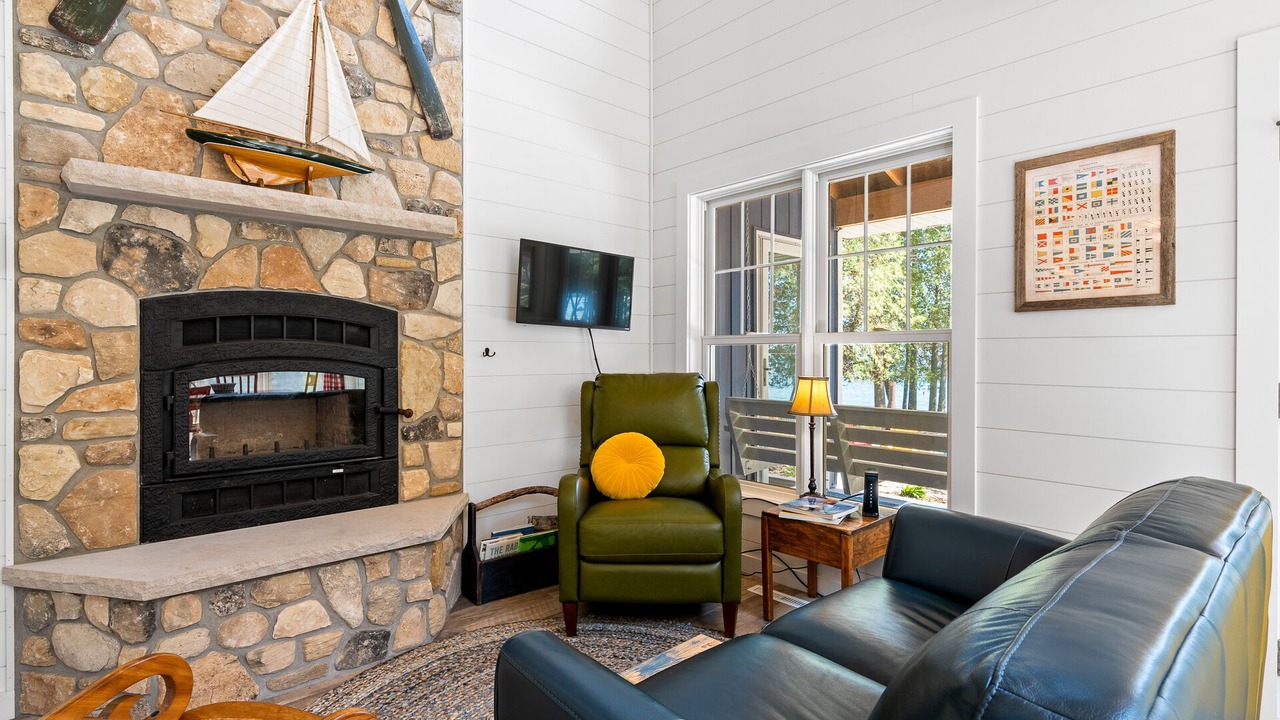 Photo of Livingroom in Sturgeon Bay