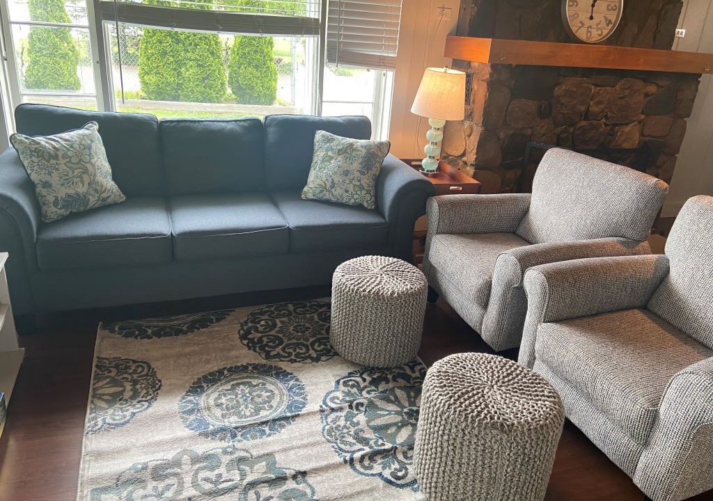 Photo of Livingroom in Houghton Lake