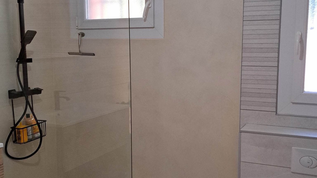 Photo of Bathroom in Uchaux