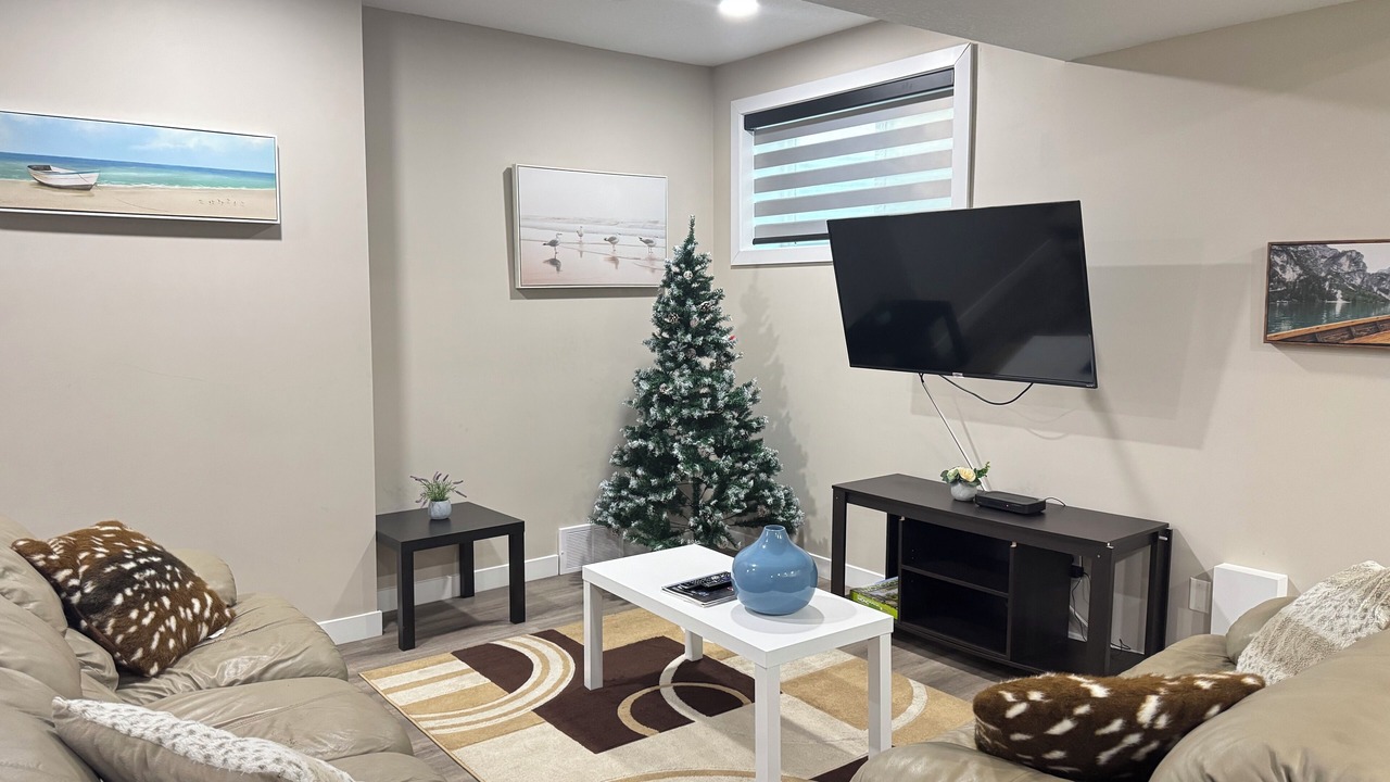 Photo of Livingroom in Northeast Edmonton