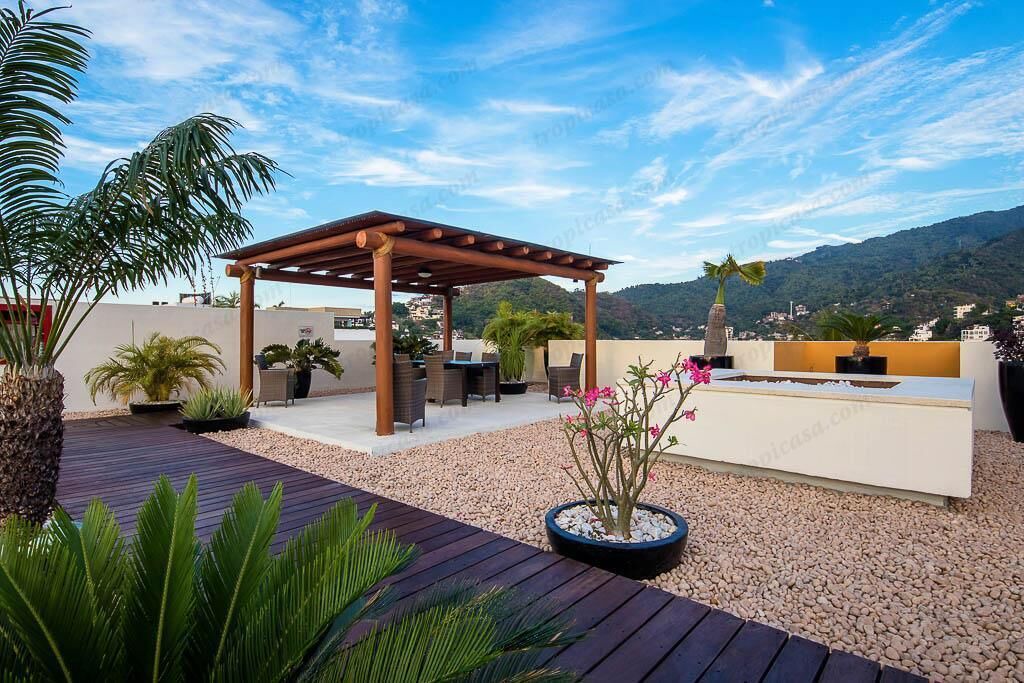 Photo of Outdoor in Romantic Zone