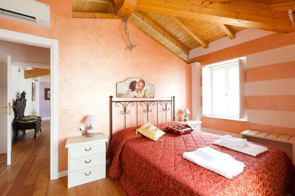 Photo of Bedroom in San Felice del Benaco