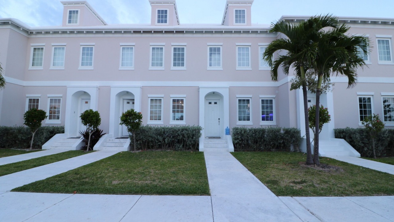 Photo of Others in Palm Cay