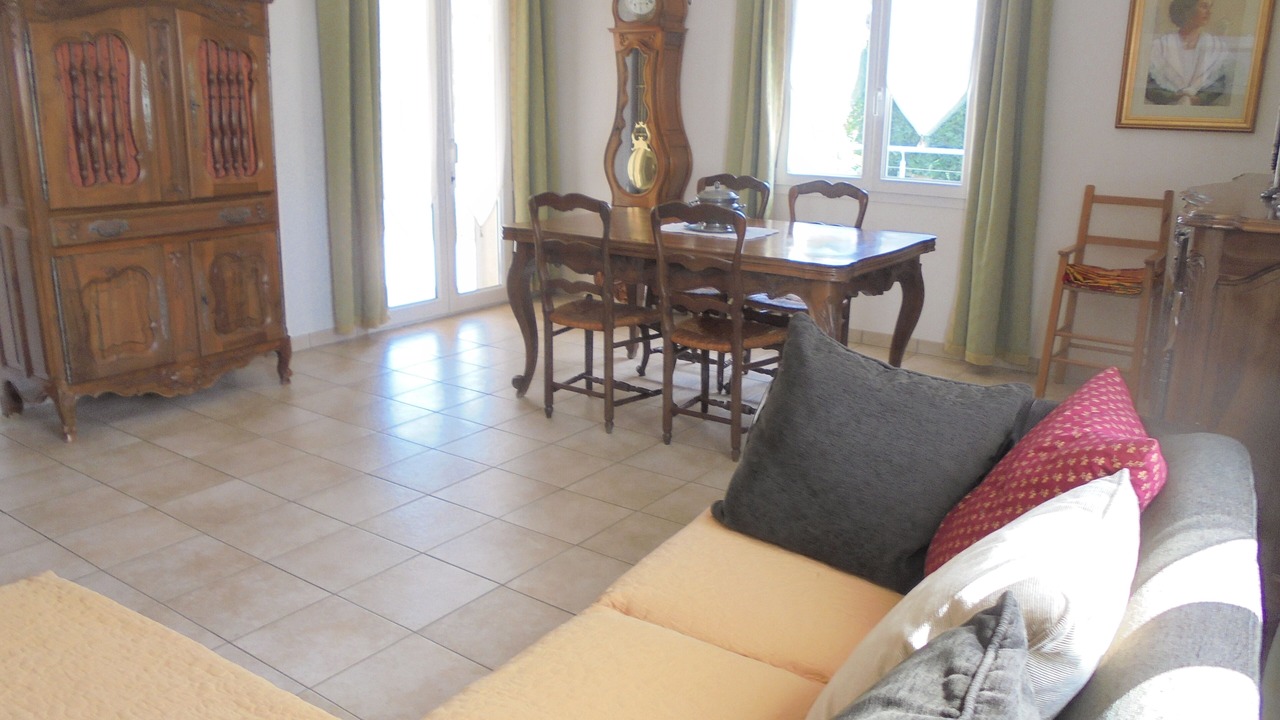 Photo of Livingroom in Saint-Victor-la-Coste