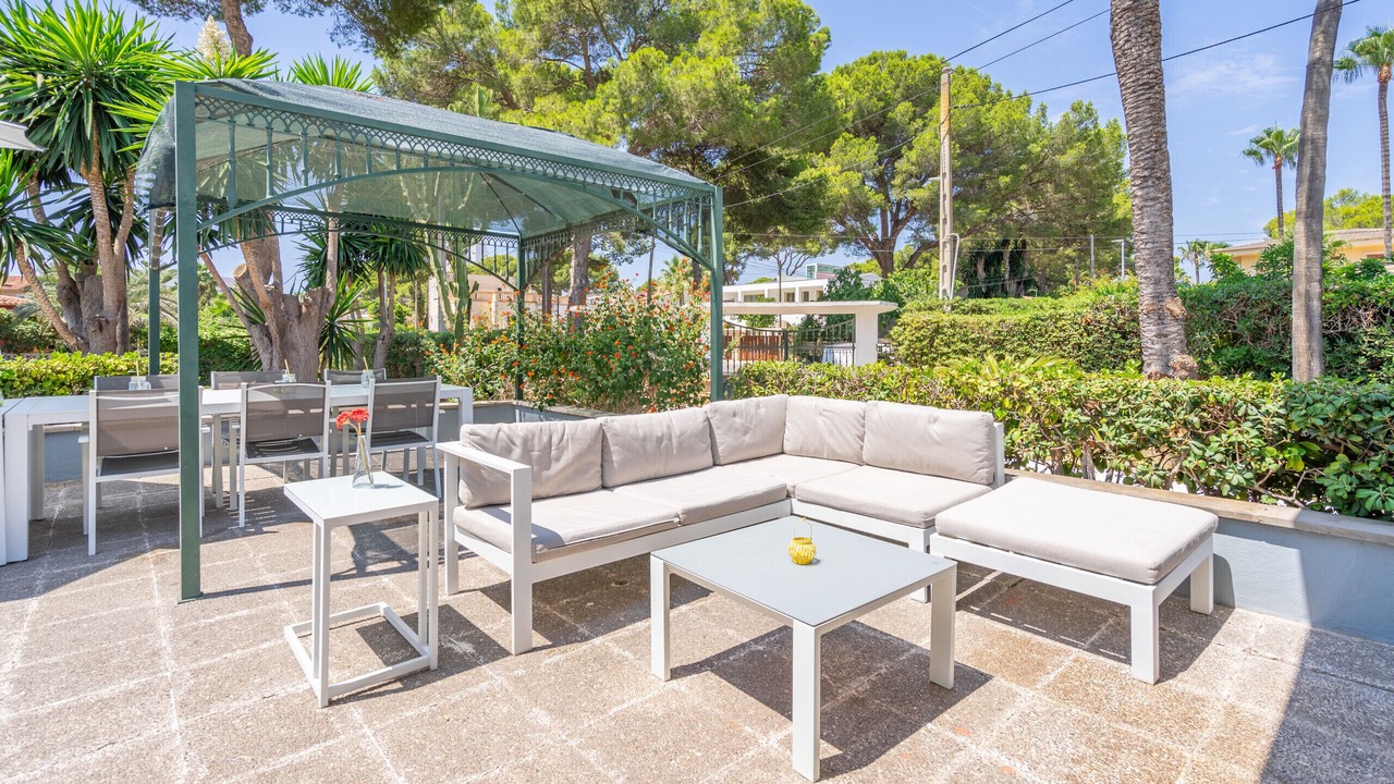 Photo of Outdoor in Les Meravelles