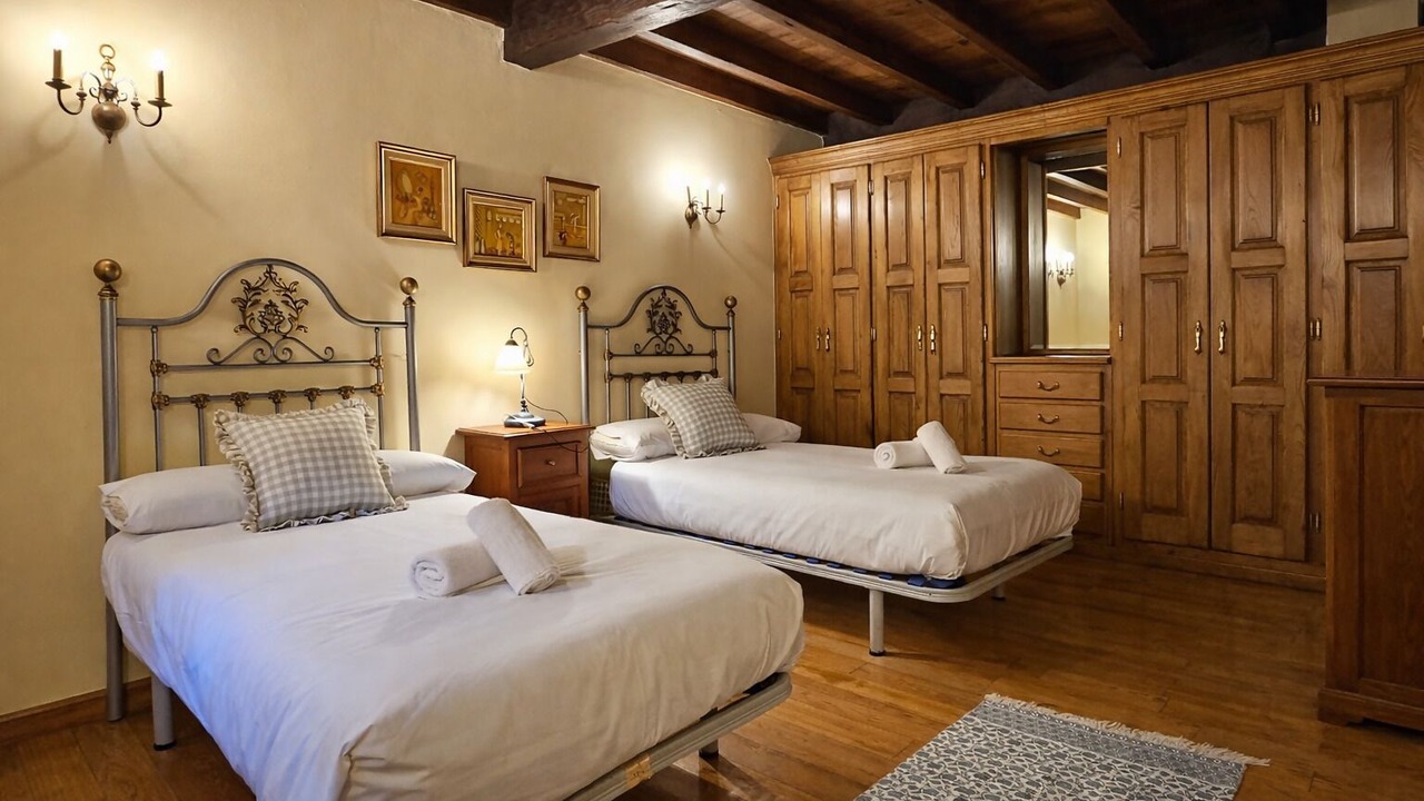 Photo of Bedroom in Rales
