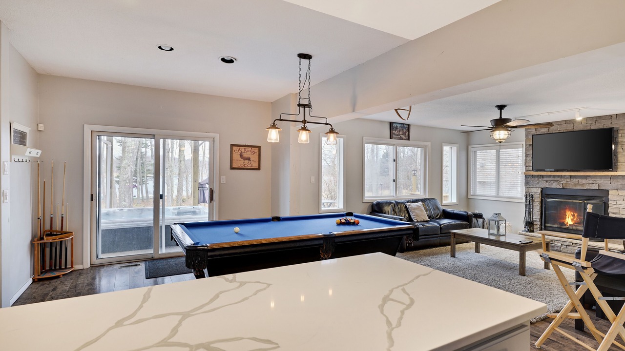 Photo of Livingroom in Tobyhanna