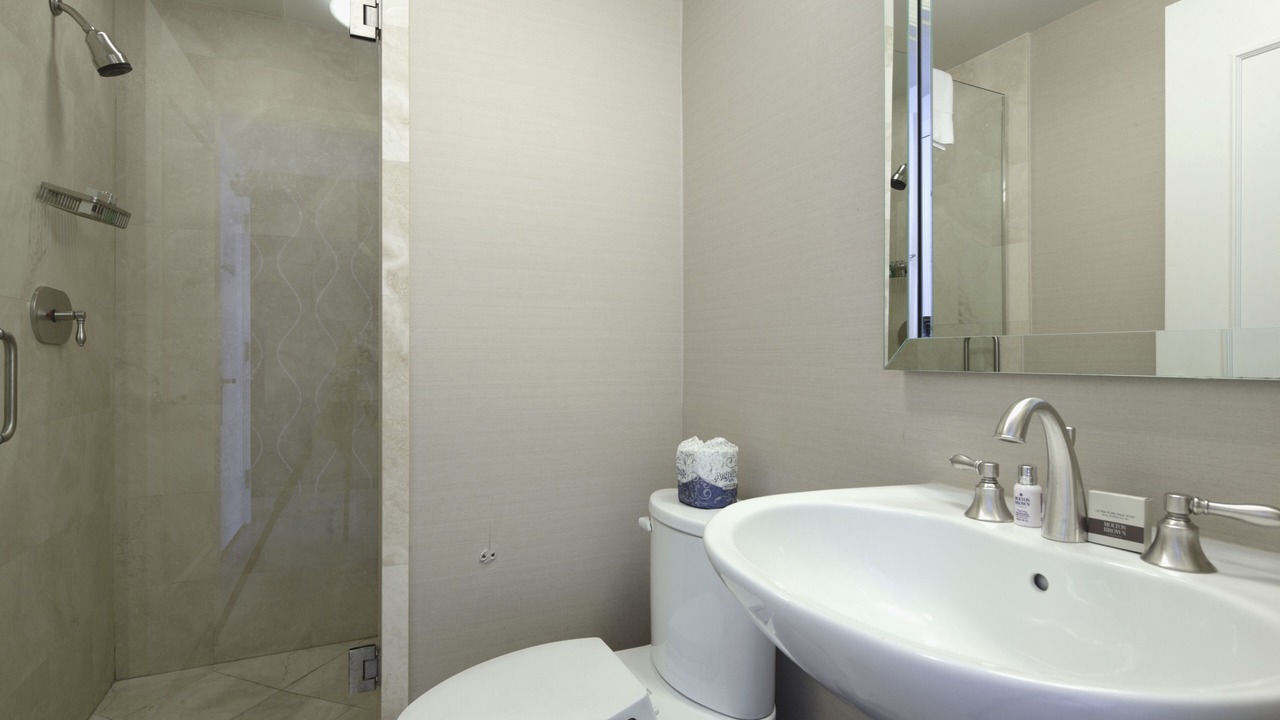 Photo of Bathroom in Mid Beach