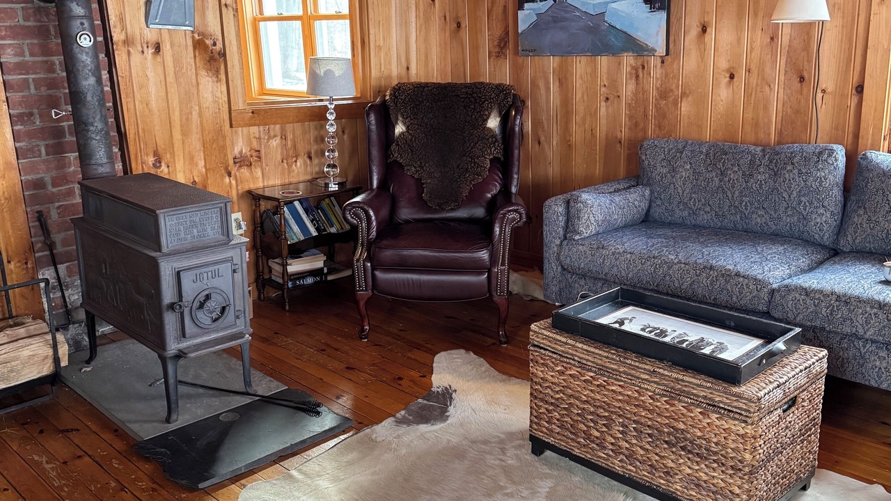 Photo of Livingroom in Bryant Pond