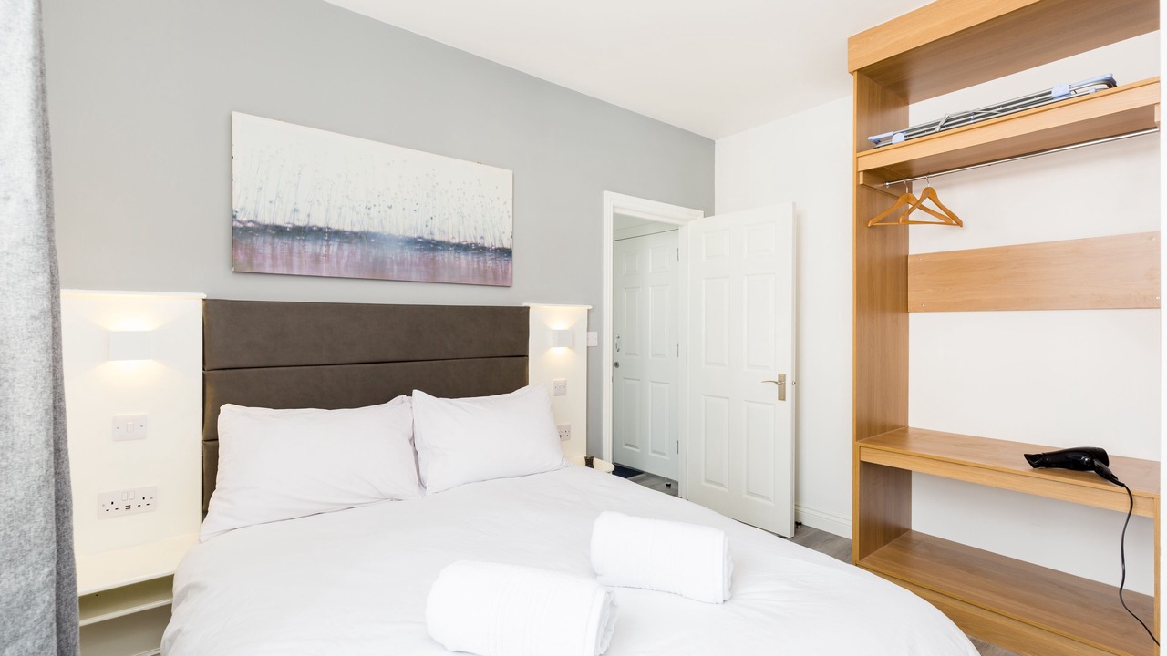 Photo of Bedroom in Leamington Spa
