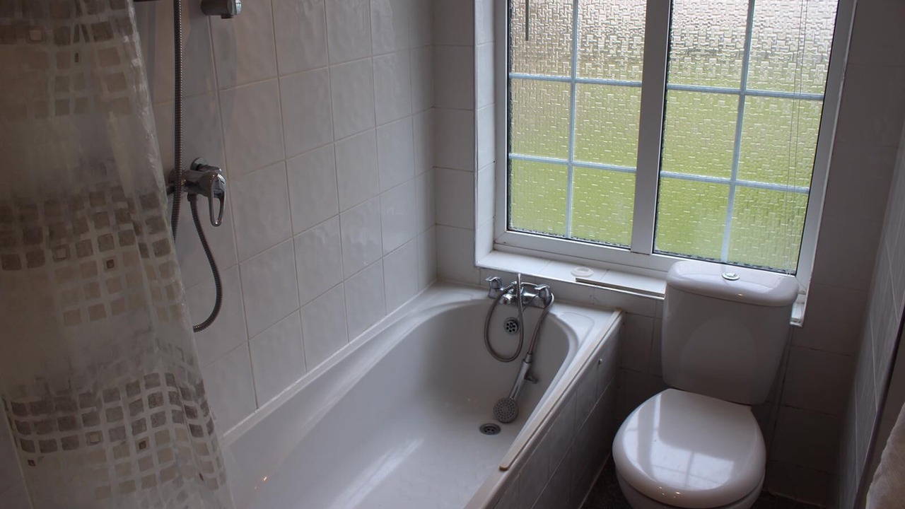 Photo of Bathroom in Hale