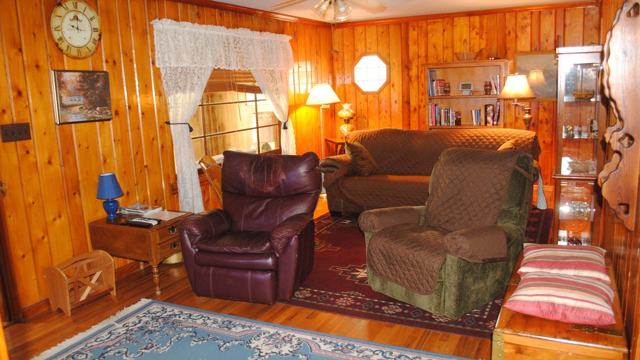 Photo of Livingroom in Mattoon