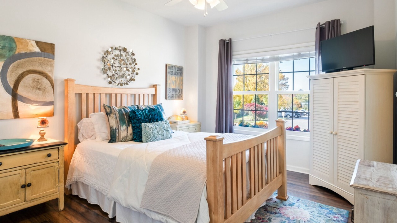 Photo of Bedroom in Mission Hills