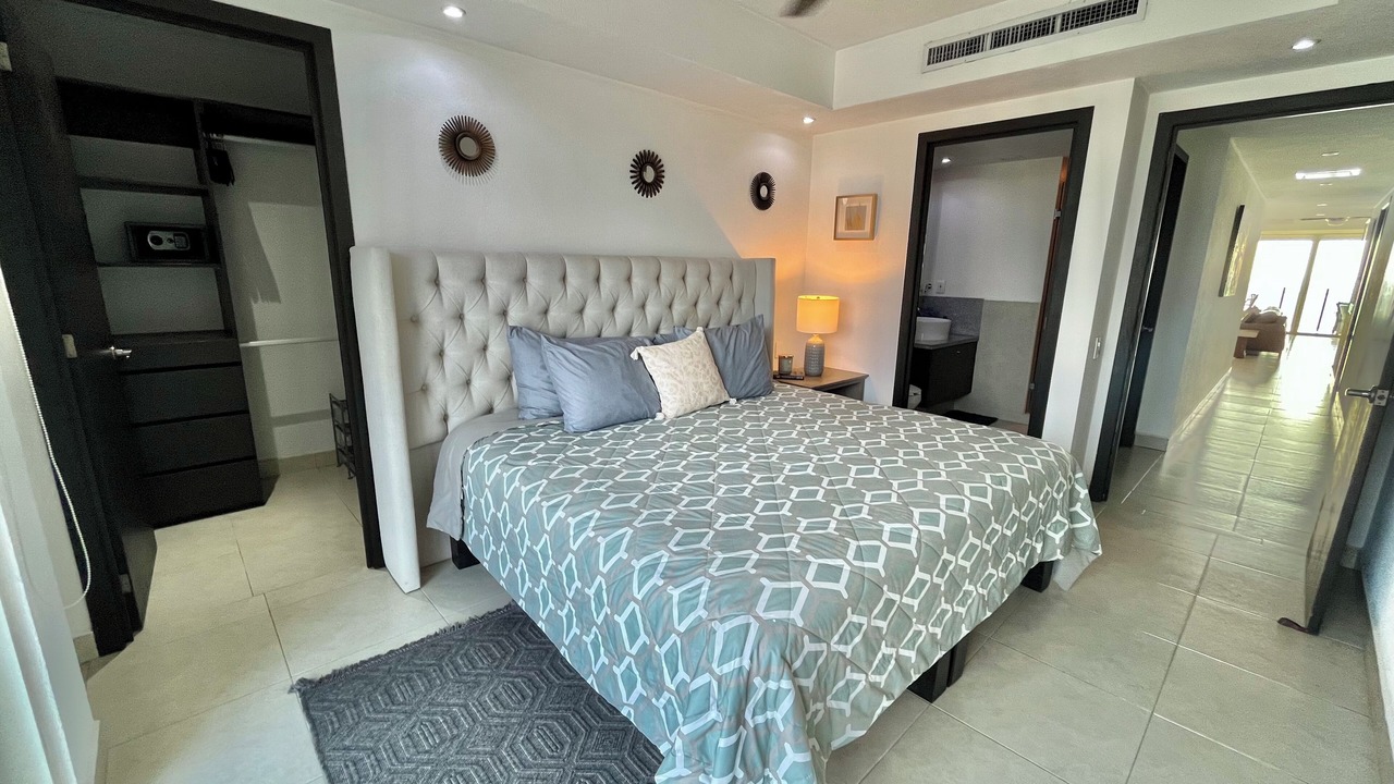 Photo of Bedroom in South Hotel Zone