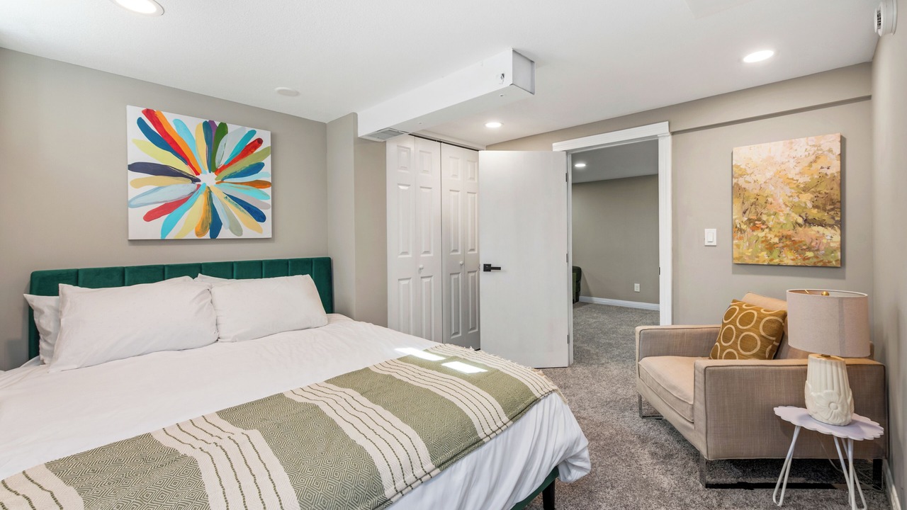 Photo of Bedroom in Shoreview
