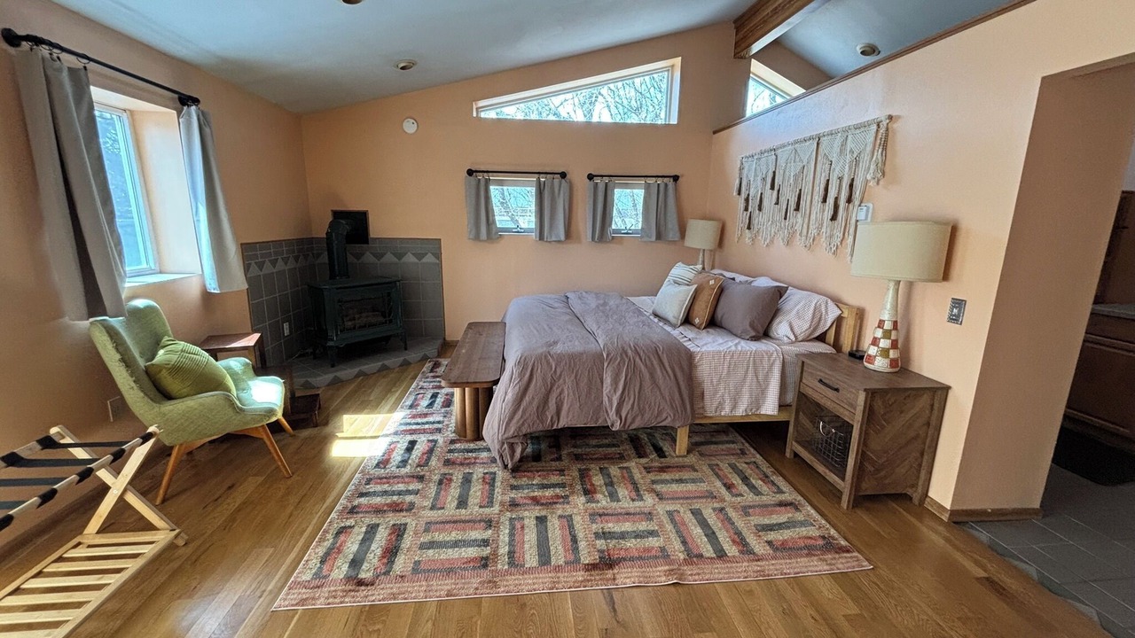 Photo of Bedroom in East Old Golden Rd