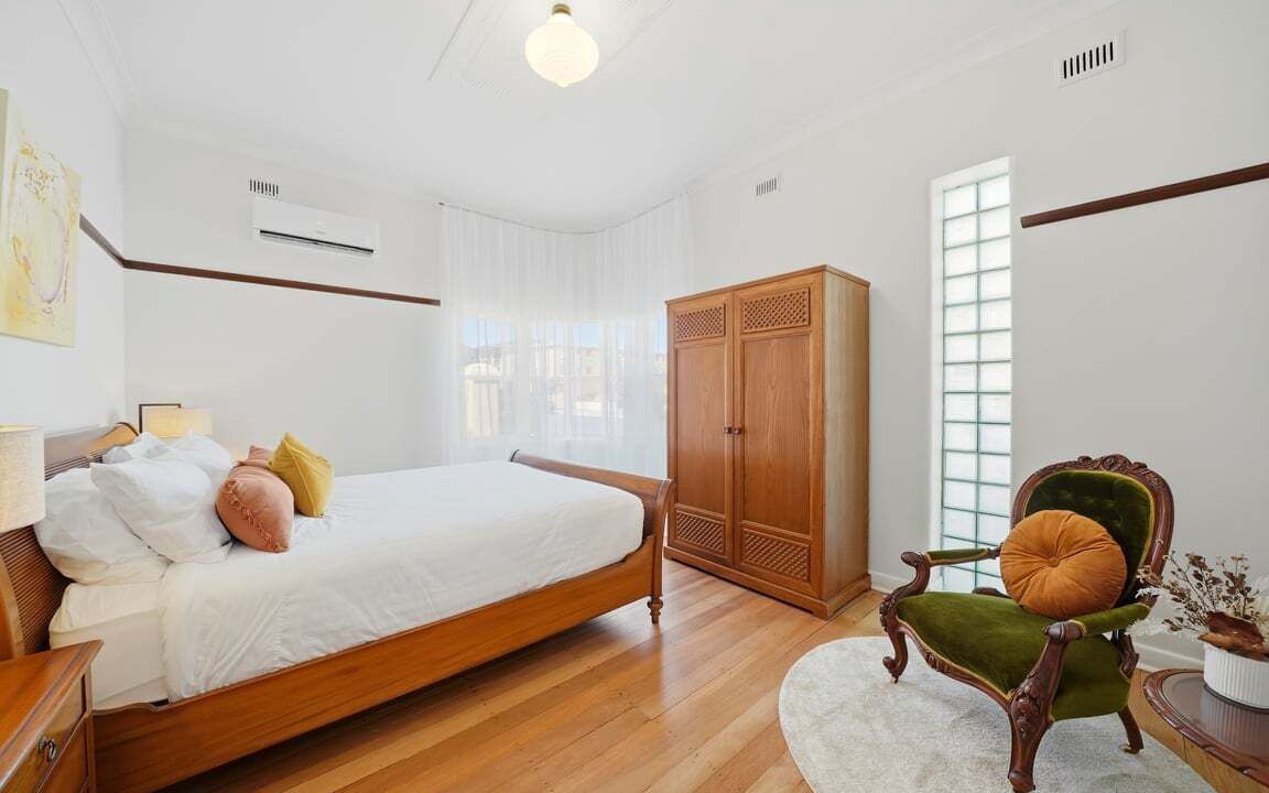 Photo of Bedroom in Glenelg