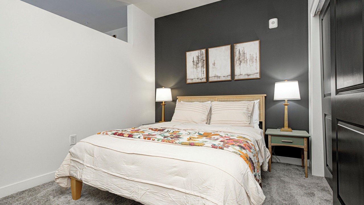 Photo of Bedroom in Noblesville