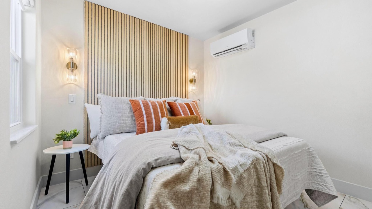 Photo of Bedroom in South Pinellas Community Council