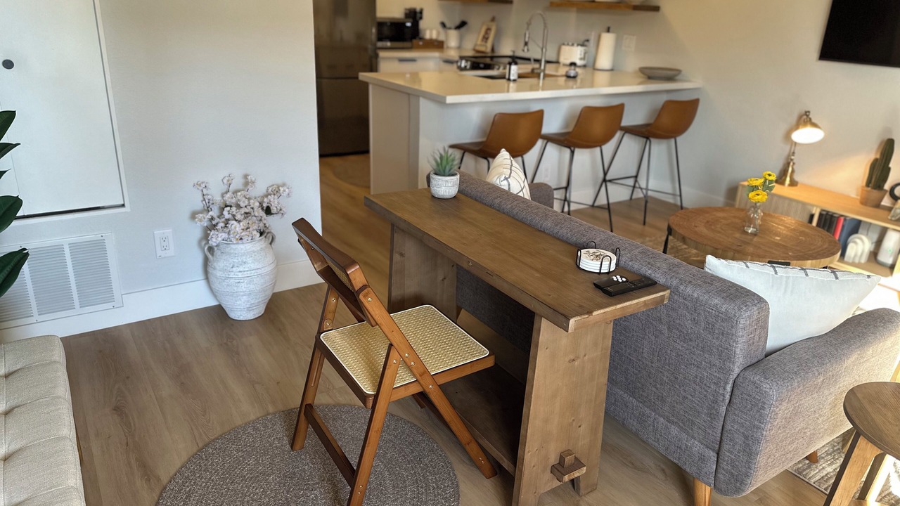 Photo of Livingroom in Paradise Valley Village
