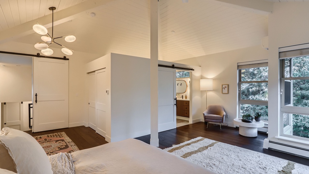 Photo of Bedroom in Highland Park