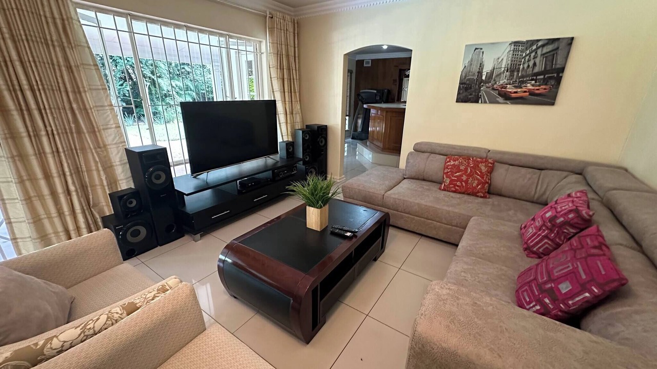 Photo of Livingroom in Kloof