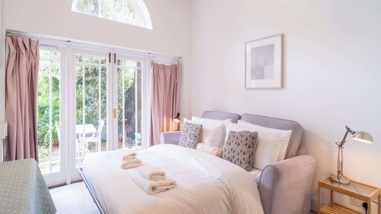 Photo of Bedroom in Vassall