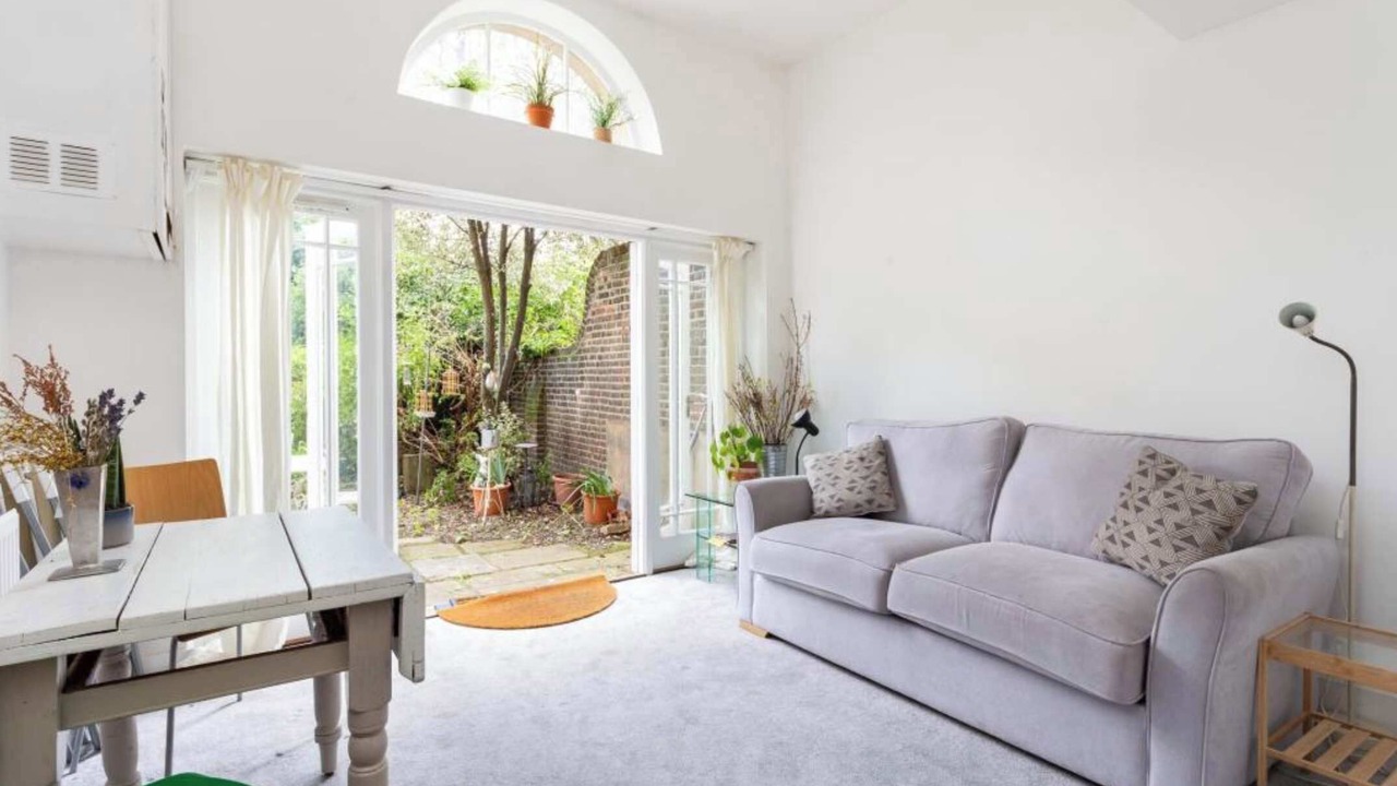 Photo of Livingroom in Vassall