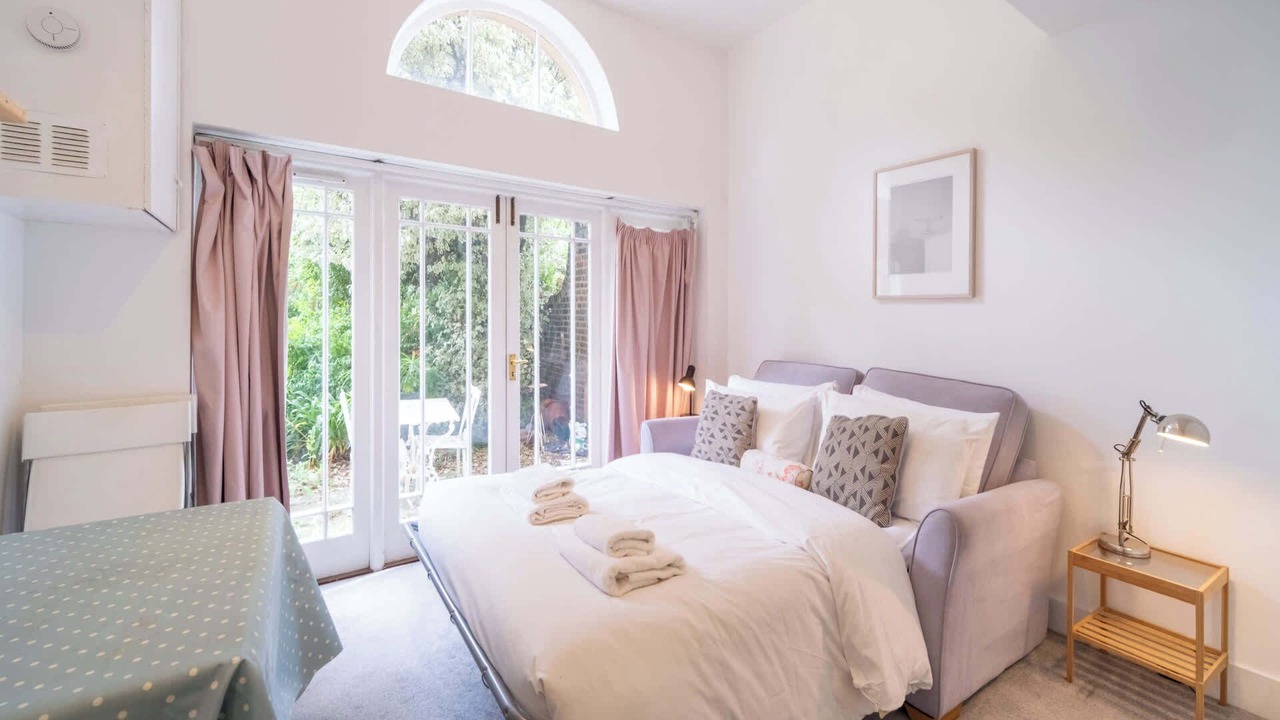 Photo of Bedroom in Vassall