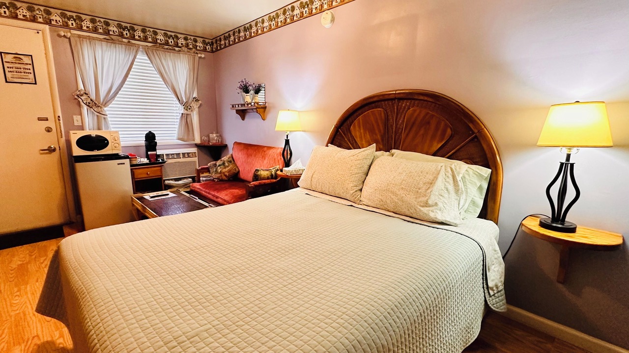 Photo of Bedroom in Grants Pass