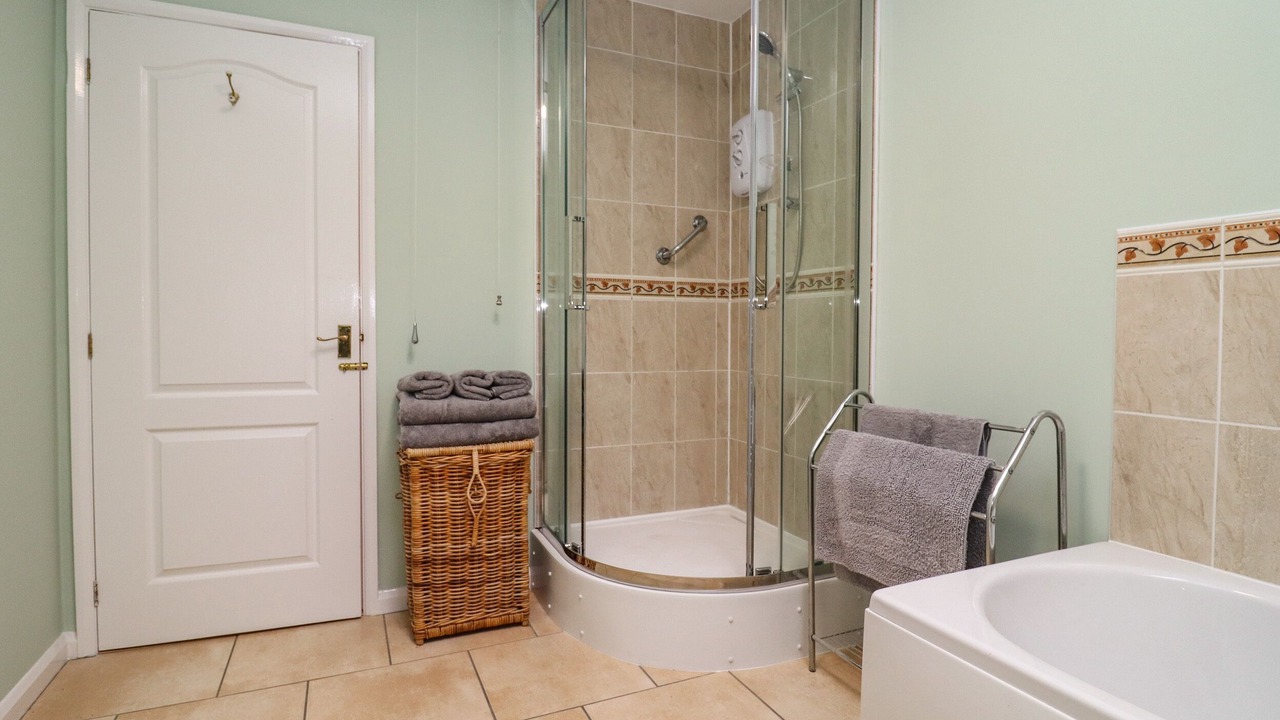 Photo of Bathroom in Peopleton