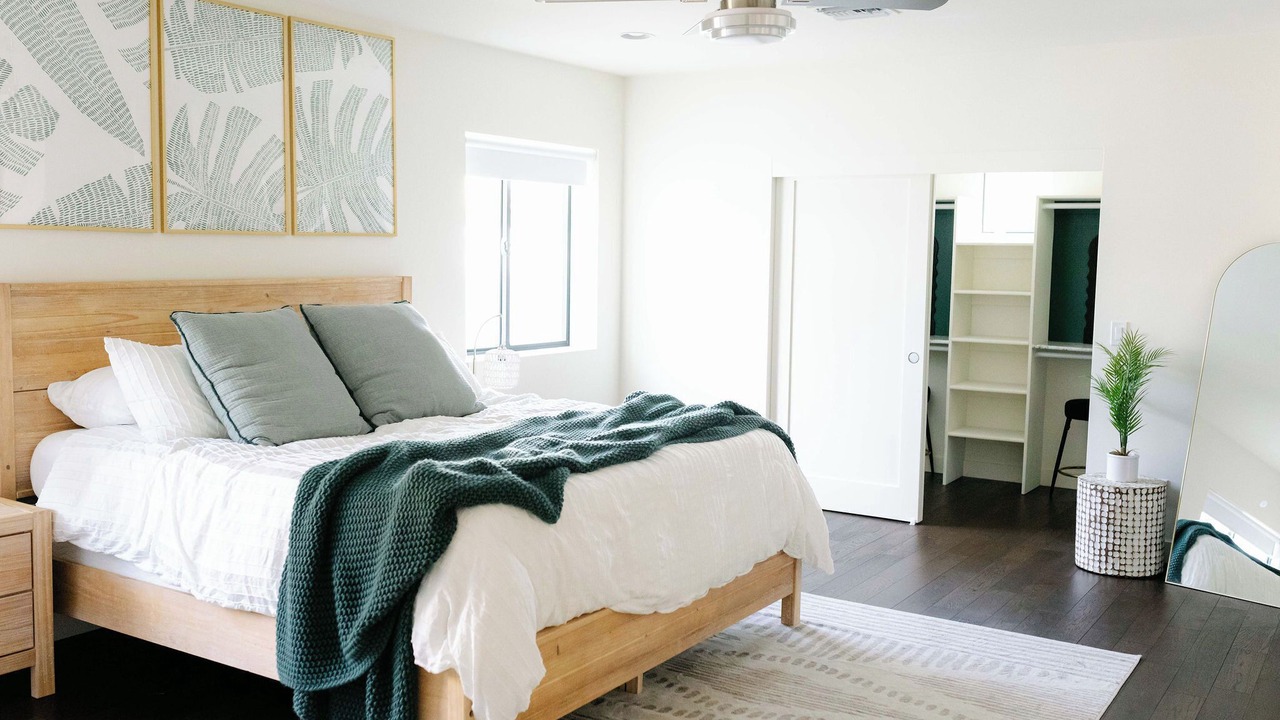 Photo of Bedroom in Sherwood Towne