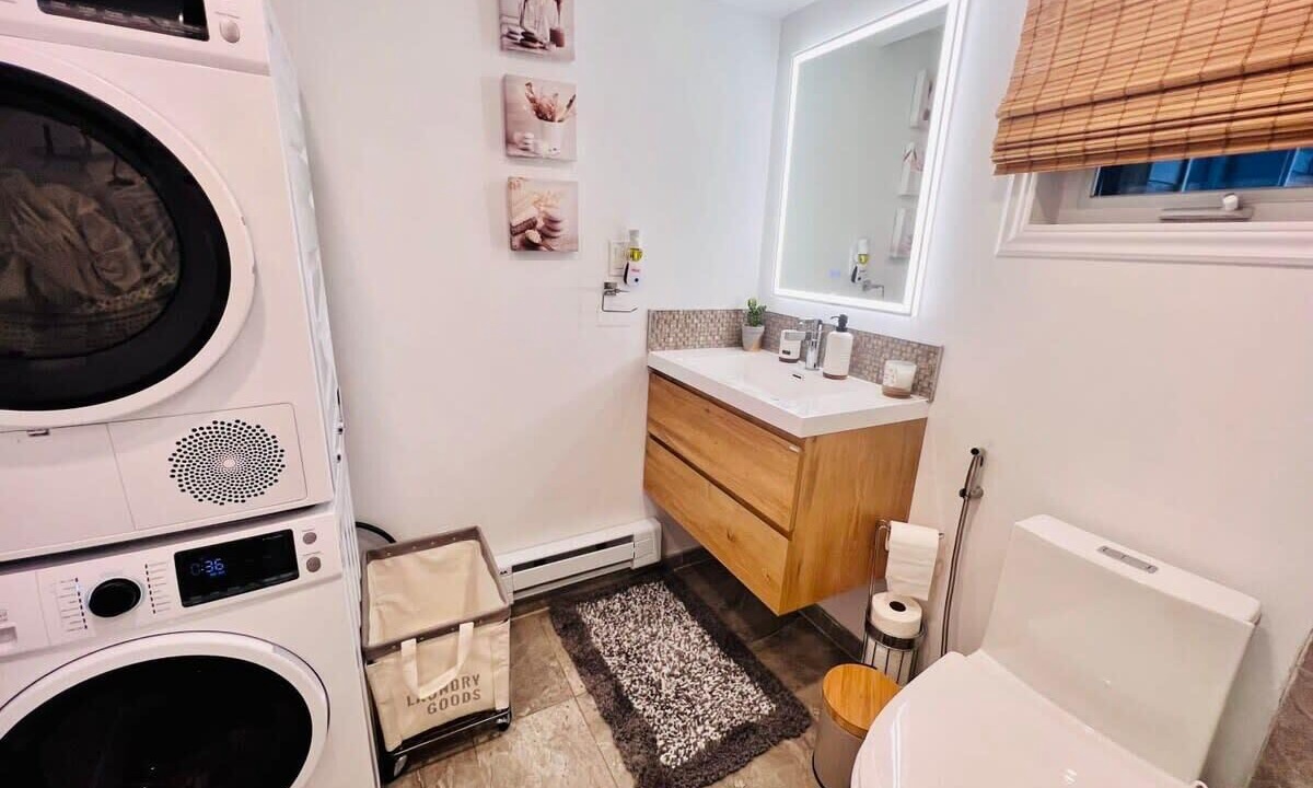 Photo of Bathroom in Saint-Leon-de-Standon