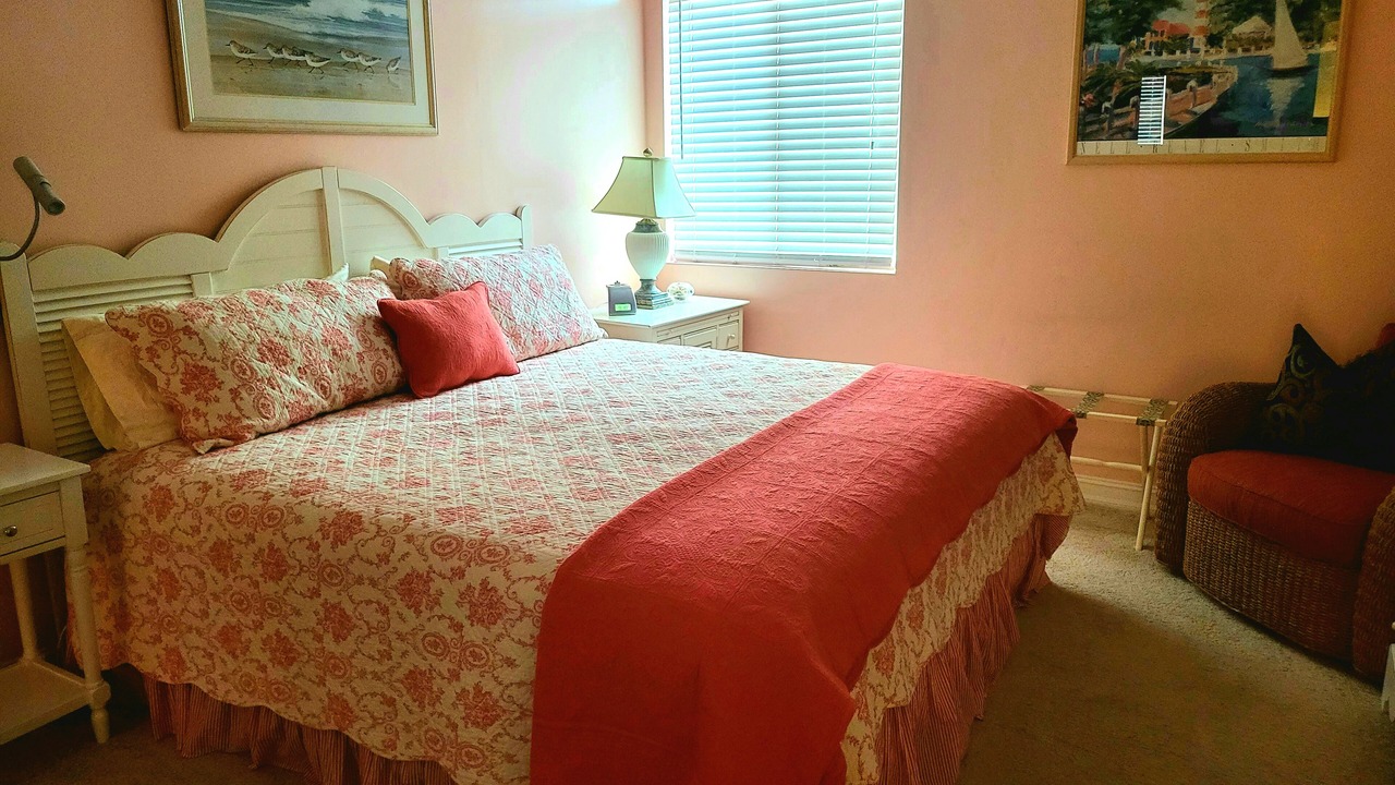 Photo of Bedroom in Vanderbilt Beach