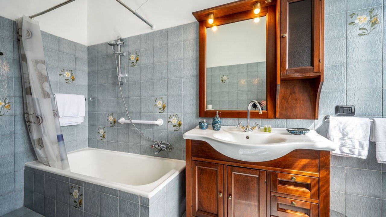 Photo of Bathroom in Gera Lario