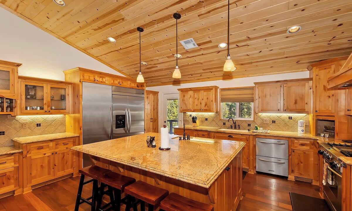 Photo of Kitchen in Big Bear City