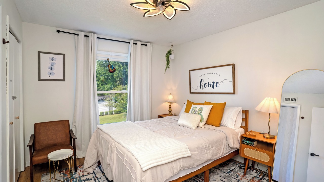 Photo of Bedroom in Macon