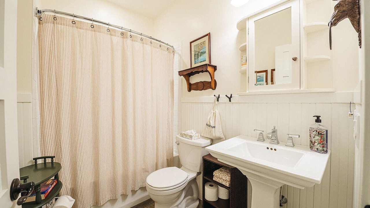 Photo of Bathroom in Williamsburg
