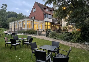 Farnham House Hotel