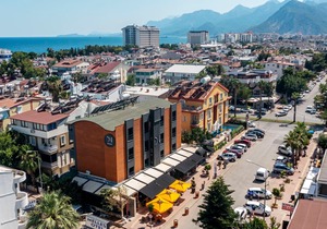DER INN HOTEL